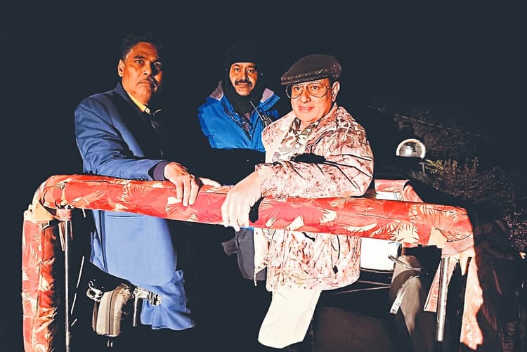 Jharkhand News: शिकारी गाड़ी से हंटर नवाब ने शुरू किया ऑपरेशन, रमकंडा के जंगल में दिखा तेंदुआ, देखें PICS