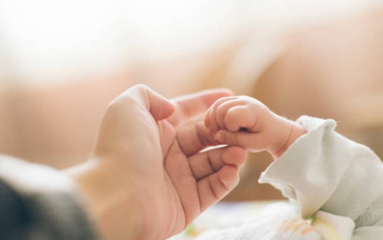 6 महीने में जन्मी 400 ग्राम की बच्ची, 94 दिन रही अस्पताल में...