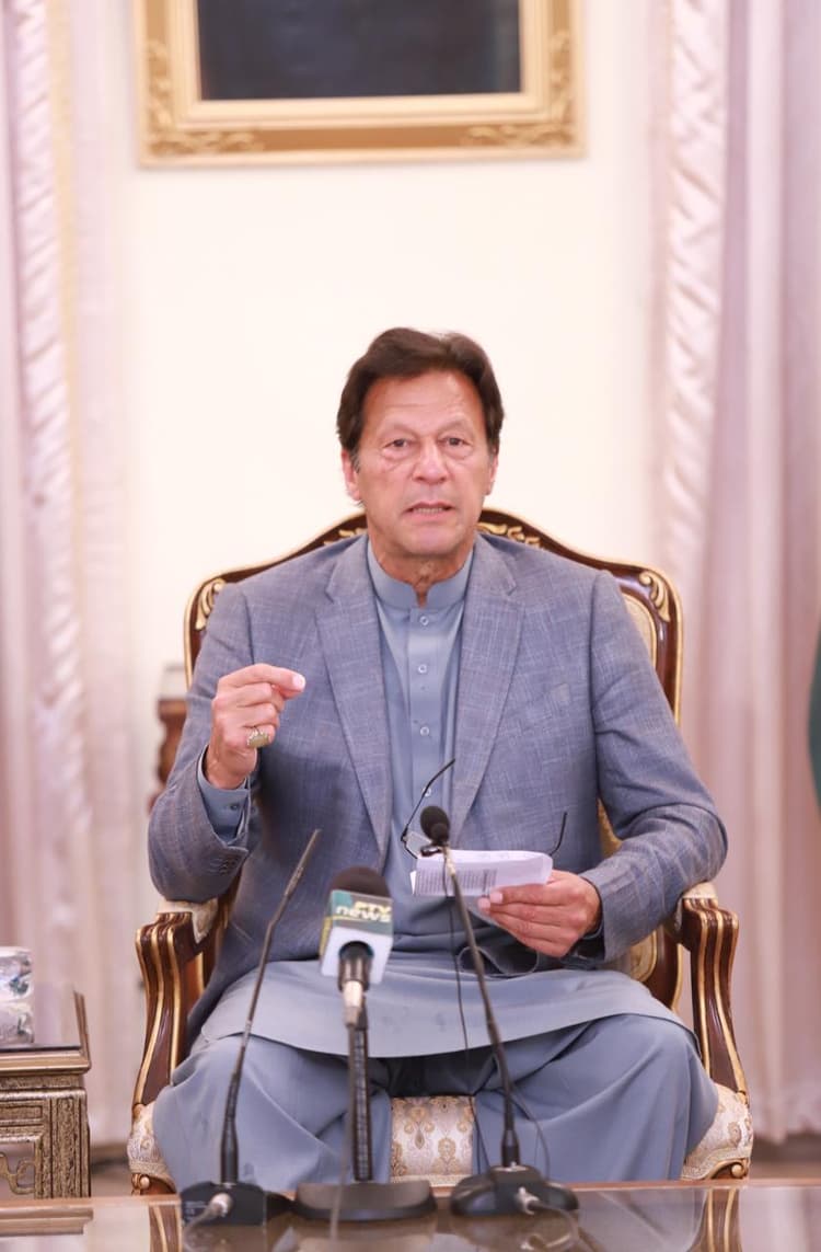 पाकिस्तान को चीन की मुफ्तखोरी पड़ी भारी, सेना के 240 जवान कोरोना संदिग्ध !