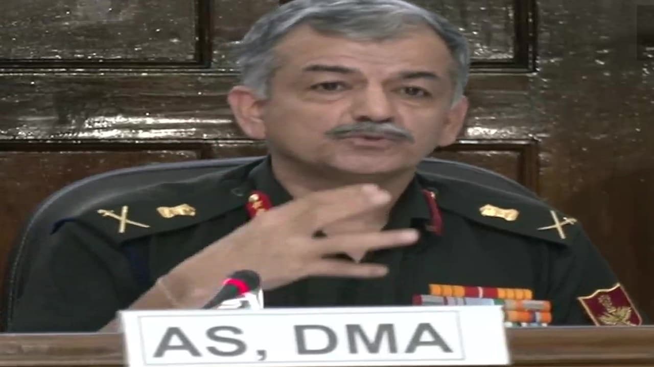 Agnipath Scheme: वापस नहीं ली जाएगी अग्निपथ स्कीम, अपना समय खराब नहीं करें छात्र, FIR तो नहीं मिलेगा मौका Agnipath Scheme: वापस नहीं ली जाएगी अग्निपथ स्कीम, अपना समय खराब नहीं करें छात्र, FIR तो नहीं मिलेगा मौका
