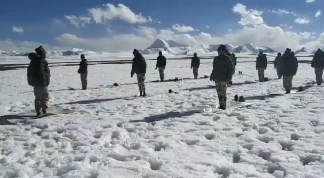 एलएसी पर सख्त हुआ भारत तो चीनी मीडिया की गीदड़भभकी, लिखा- अगर युद्ध हुआ तो इस बार होगा ज्यादा नुकसान एलएसी पर सख्त हुआ भारत तो चीनी मीडिया की गीदड़भभकी, लिखा- अगर युद्ध हुआ तो इस बार होगा ज्यादा नुकसान