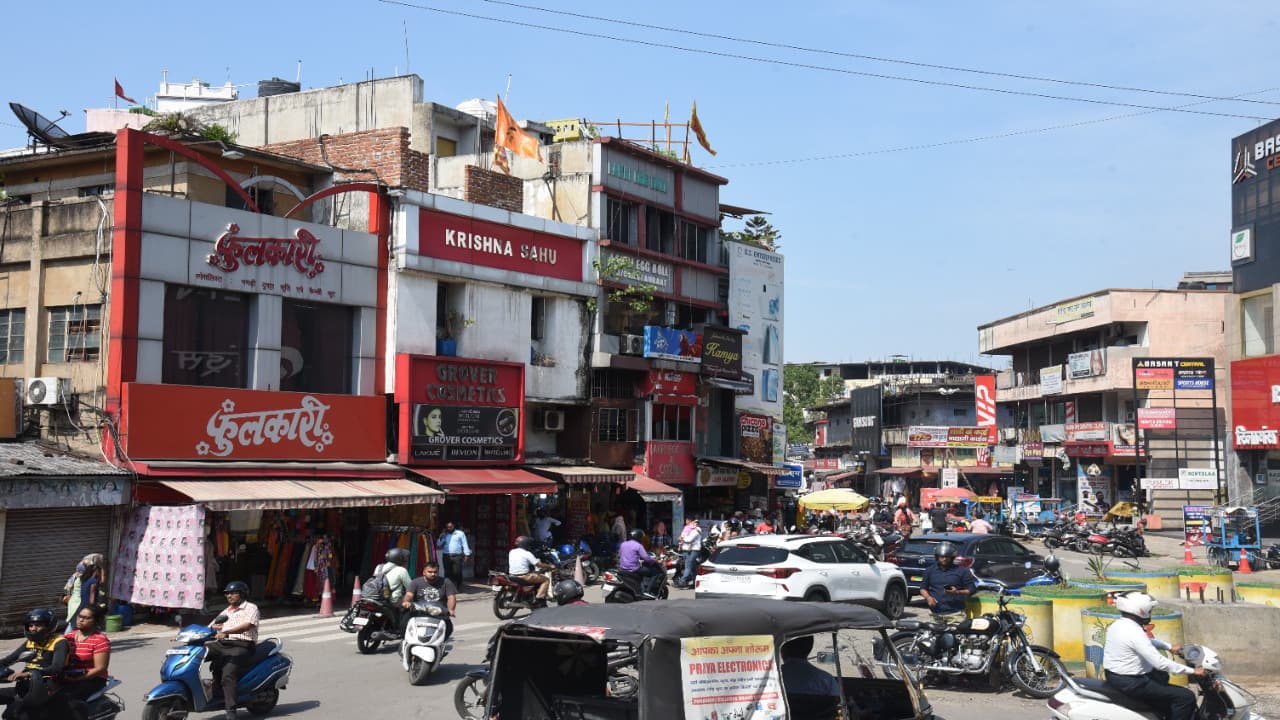 जमशेदपुर में सैरात की जमीन पर बनी दुकानों का किराया नहीं बढ़ेगा, समीक्षा के लिए कमेटी गठित जमशेदपुर में सैरात की जमीन पर बनी दुकानों का किराया नहीं बढ़ेगा, समीक्षा के लिए कमेटी गठित