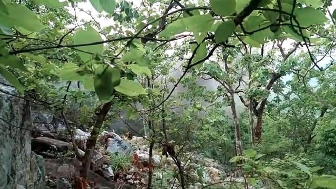 झारखंड: IED ब्लास्ट में CRPF जवान संतोष उरांव शहीद, अफसर समेत दो घायल, जवान जयंता नाथ दिल्ली एम्स रेफर