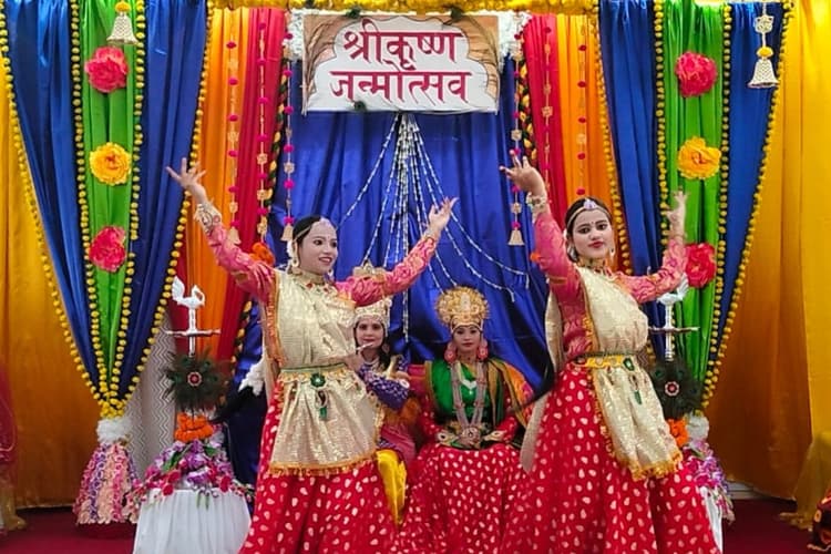 रांची के ब्रह्माकुमारी ईश्वरीय विश्वविद्यालय में श्रीकृष्ण जन्मोत्सव में क्या बोले अभियंता चंद्रदेव सिंह?