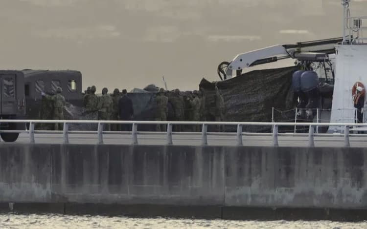 जापानी सेना का हेलीकॉप्टर दुर्घटनाग्रस्त, समुद्र से दो शव बरामद, सर्च ऑपरेशन जारी