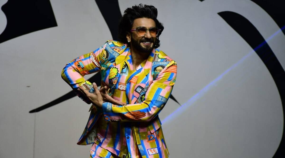 Ranveer Singh рдиреЗ Jayeshbhai Jordaar рдХреЗ рдЧрд╛рдиреЗ рдкрд░ рдмрдЪреНрдЪреЛрдВ рд╕рдВрдЧ рдХрд┐рдпрд╛ рдЬреЛрд░рджрд╛рд░ рдбрд╛рдВрд╕, рд╡реАрдбрд┐рдпреЛ рдЗрдВрдЯрд░рдиреЗрдЯ рдкрд░ рд╡рд╛рдпрд░рд▓