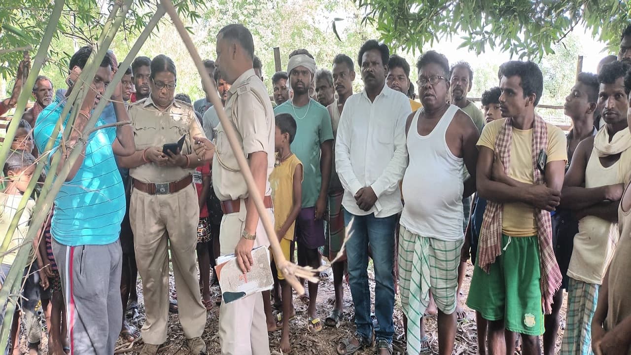 Jharkhand Crime News : झारखंड में जींस पहनने से मना करना पत्नी को गुजरा नागवार, पति को जान से मार डाला Jharkhand Crime News : झारखंड में जींस पहनने से मना करना पत्नी को गुजरा नागवार, पति को जान से मार डाला