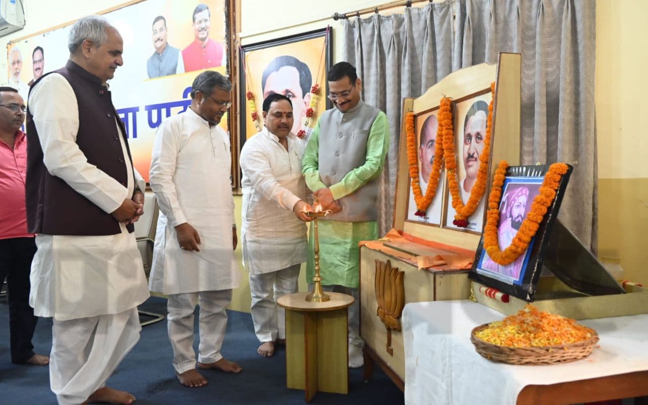 11 अप्रैल को झारखंड की जनता करेगी प्रोजेक्ट भवन का घेराव, भाजपा अध्यक्ष दीपक प्रकाश का ऐलान