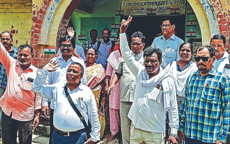 एमडीएम की ऑडिट टीम पर शिक्षकों ने लगाया मुद्रादोहन का आरोप, टीम का इनकार