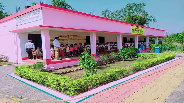 झारखंड के स्कूलों की टाइमिंग में बदलाव, 22 अप्रैल से केजी से आठवीं की कक्षाएं सुबह सात बजे से