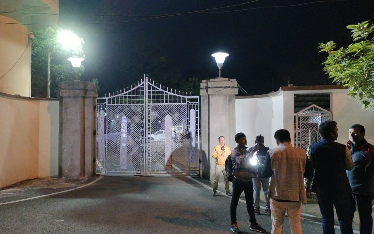 Jharkhand News: हेमंत सोरेन की ईडी के समक्ष पेशी से पहले CM आवास में UPA की अहम बैठक