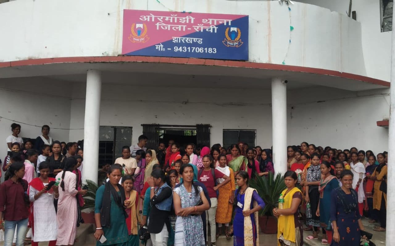 रांची : कपड़ा फैक्ट्री के कर्मचारियों के पीएफ-ईएसआई के पैसे का मालिक ने किया गबन, मामला थाने पहुंचा