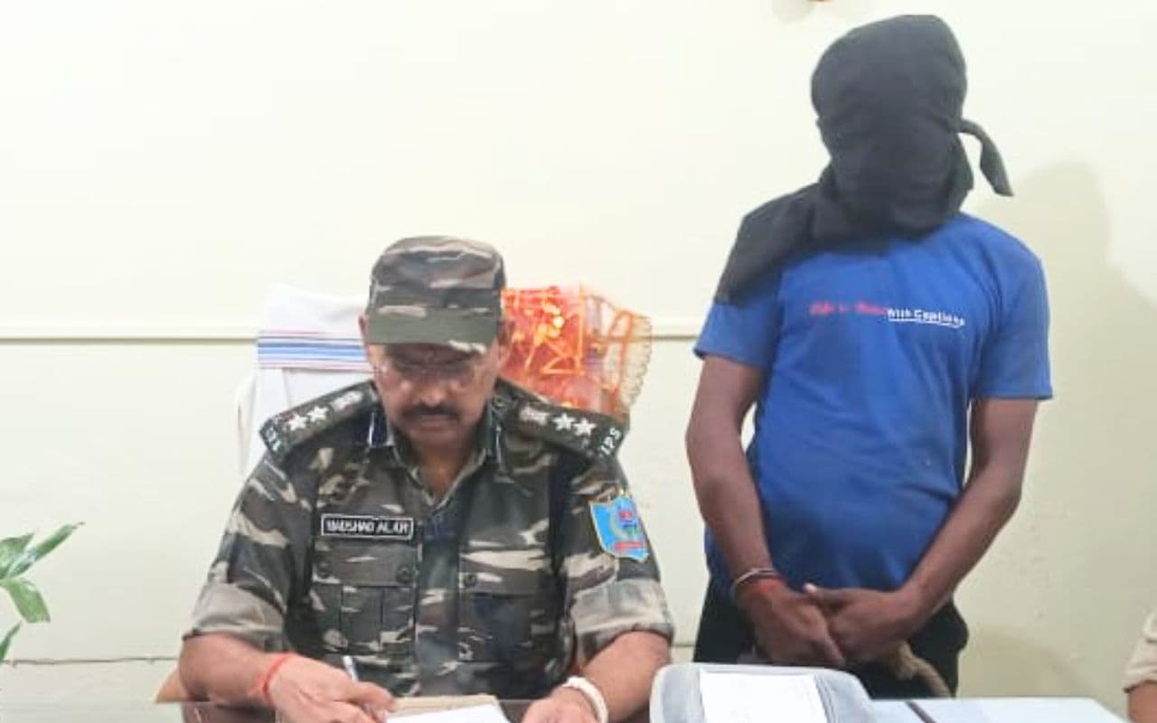 झारखंड : साहिबगंज में सिक्यूरिटी गार्ड की धारदार हथियार से हत्या, आरोपी गिरफ्तार