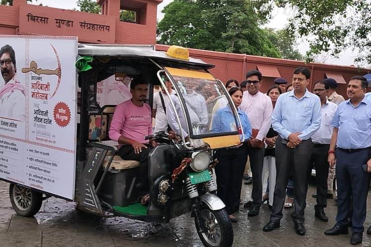 विश्व आदिवासी दिवस: झारखंड आदिवासी महोत्सव में लगेंगे 72 स्टॉल, दिखेगी जनजातीय कला-संस्कृति की झलक