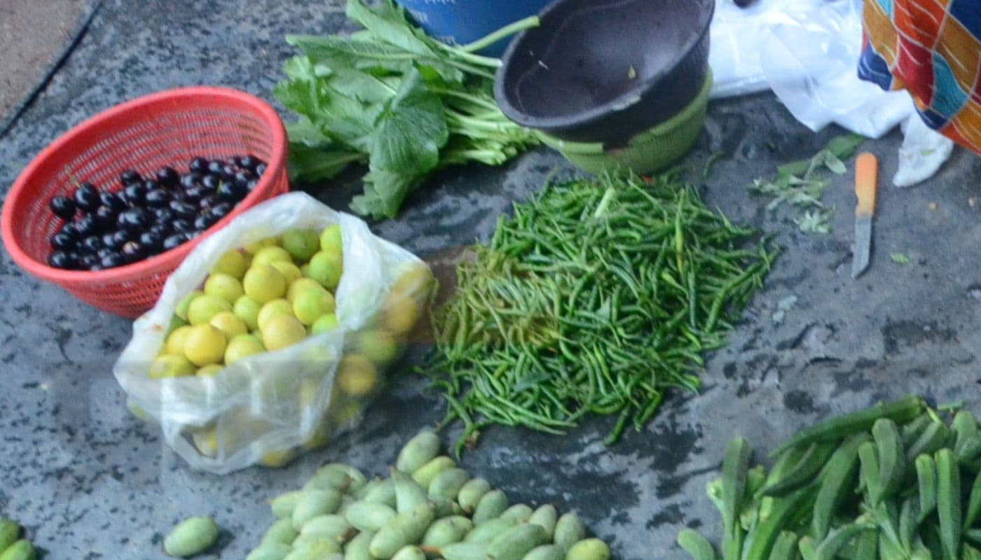 बाबानगरी देवघर में किशमिश से महंगी हरी मिर्च, पश्चिमी सिंहभूम में गरीबों की थाली से गायब हो रही हरी सब्जी