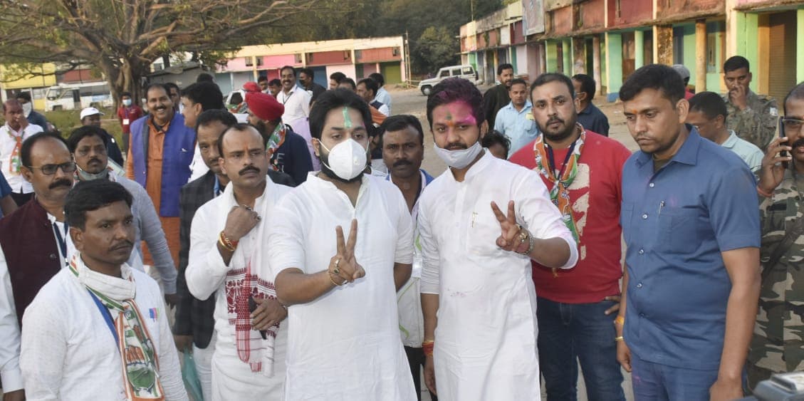 Bermo By Election Result 2020 LIVE :
बेरमो से कांग्रेस प्रत्याशी कुमार जयमंगल की जीत, भाजपा प्रत्याशी योगेश्वर महतो बाटुल को दी शिकस्त Bermo By Election Result 2020 LIVE :
बेरमो से कांग्रेस प्रत्याशी कुमार जयमंगल की जीत, भाजपा प्रत्याशी योगेश्वर महतो बाटुल को दी शिकस्त