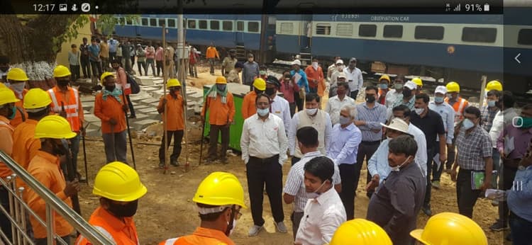 IRCTC/Indian Railways News : कमिश्नर ऑफ रेलवे सेफ्टी ने टाटा बादाम पहाड़ सेक्शन का किया निरीक्षण, क्या इस सेक्शन से शुरू होगा इलेक्ट्रिक ट्रेनों का परिचालन