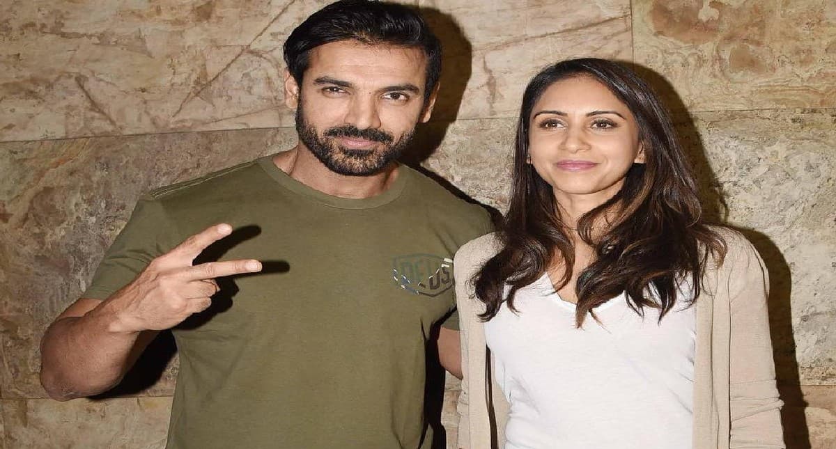 John Abraham और उनकी पत्नी कोरोना पॉजिटिव, एक्टर ने पोस्ट शेयर कर बताया कैसे आए इसकी चपेट में John Abraham और उनकी पत्नी कोरोना पॉजिटिव, एक्टर ने पोस्ट शेयर कर बताया कैसे आए इसकी चपेट में