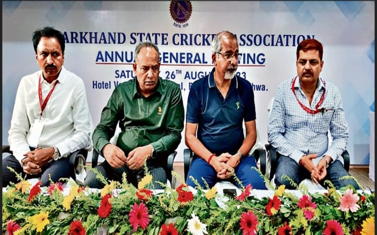 गढ़वा में हंगामेदार रही JSCA की एजीएम, नये सदस्यों को मेंबरशिप देने का हुआ विरोध