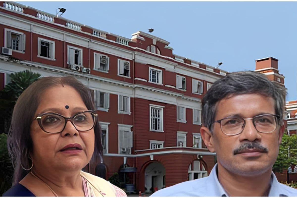 जादवपुर मामले में रजिस्ट्रार और डीन ऑफ स्टूडेंट्स को बुलाया गया लालबाजार,राजभवन में राज्यपाल ने बुलाई बैठक जादवपुर मामले में रजिस्ट्रार और डीन ऑफ स्टूडेंट्स को बुलाया गया लालबाजार,राजभवन में राज्यपाल ने बुलाई बैठक