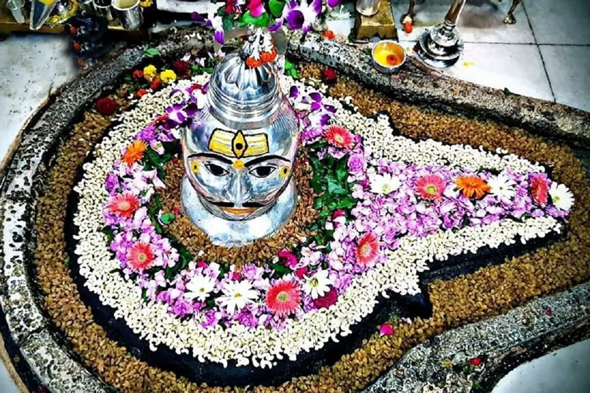 ये है देश के 12 ज्योतिर्लिंग, जानें उनकी मान्यताएं और खासियत