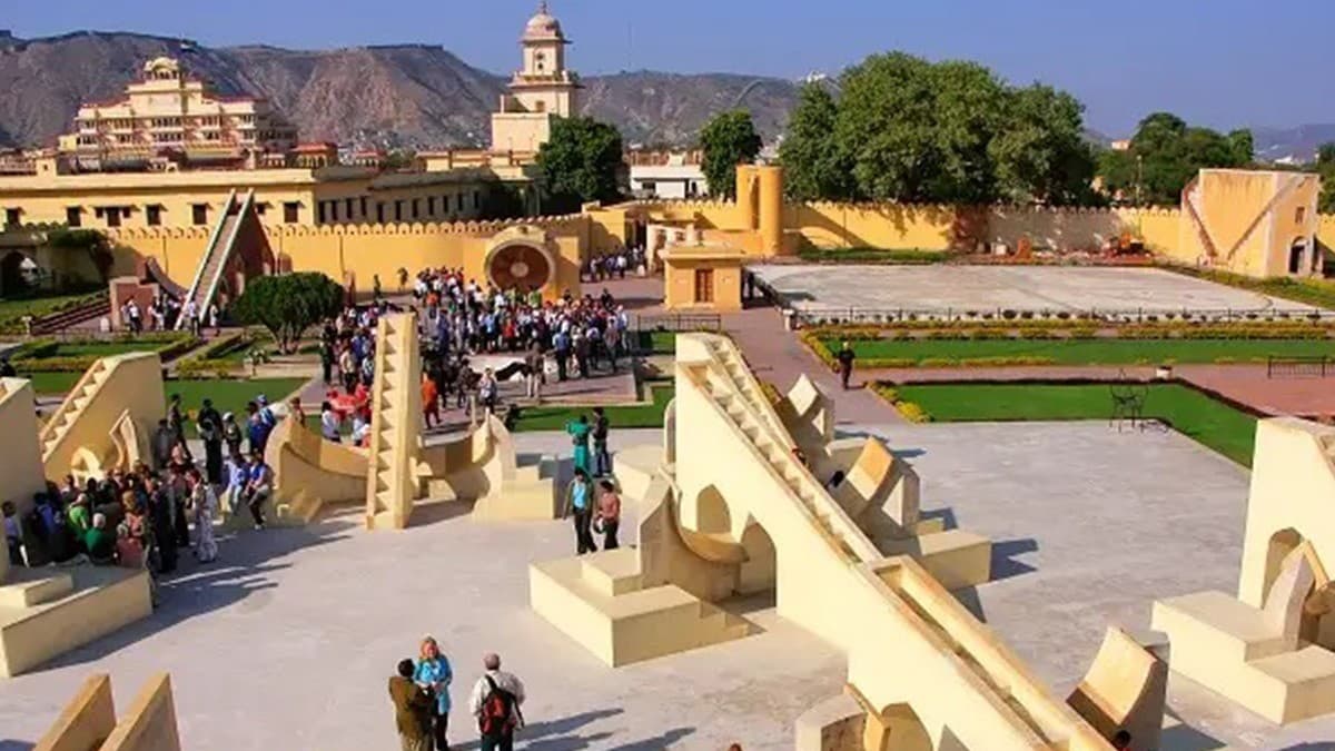 Jaipur के इन शाही जगहों का जरूर करें विजिट, देखिए तस्वीरें