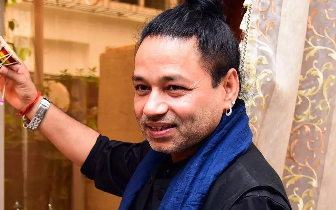Kailash Kher Birthday: рдЬрдм рдЧрдВрдЧрд╛ рдирджреА рдореЗрдВ рдХреВрдж рдЧрдП рдереЗ рдХреИрд▓рд╛рд╢ рдЦреЗрд░, рд╕рд┐рдВрдЧрд░ рдиреЗ рдЦреБрдж рдХрд┐рдпрд╛ рдерд╛ рдЦреБрд▓рд╛рд╕рд╛, рдЬрд╛рдирд┐рдП рд╡рдЬрд╣
