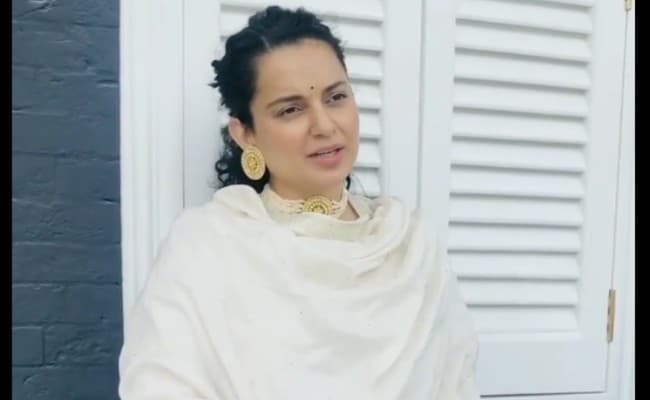 कंगना रनौत नहीं इस एक्ट्रेस को अपनी बायोपिक में देखना चाहती थीं Jayalalithaa, हुआ खुलासा कंगना रनौत नहीं इस एक्ट्रेस को अपनी बायोपिक में देखना चाहती थीं Jayalalithaa, हुआ खुलासा
