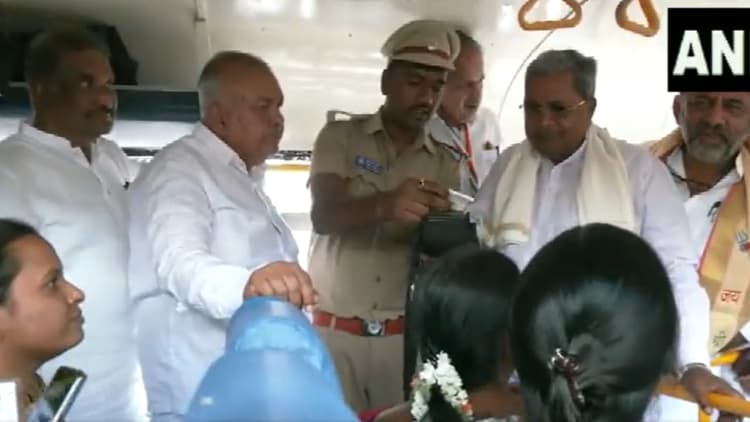 शक्ति योजनाः इस राज्य की महिलाएं अब करेंगी बसों में मुफ्त सफर, बोले राहुल गांधी- एक और गारंटी हुई पूरी