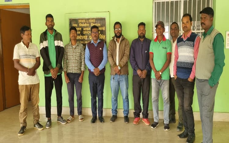 खरसावां में शहीद दिवस की तैयारी शुरू, पारंपरिक विधि-विधान के साथ शहीदों को दी जायेगी श्रद्धांजलि