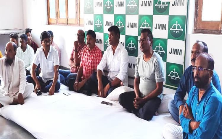 सीएम हेमंत सोरेन की जामताड़ा और दुमका में खतियानी जोहार यात्रा 5 अप्रैल को, विधायक बसंत सोरेन ने बनायी रणनीति