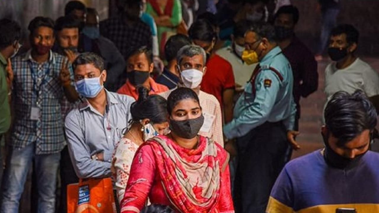 Corona Update: कोरोना का कहर लगातार जारी, 24 घंटे में 19,673 नए मामले आए सामने