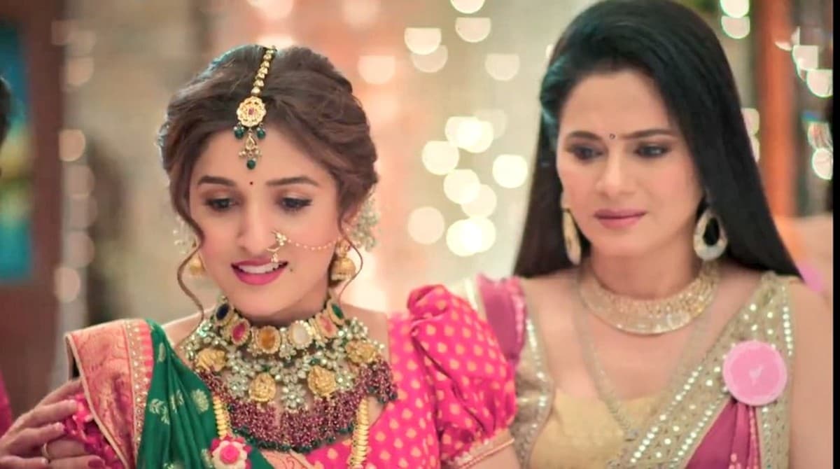 अनुपमा में किंजल के बेबी शॉवर में साथ में आए शाह और कपाड़िया, बरखा के कान भरेगी राखी