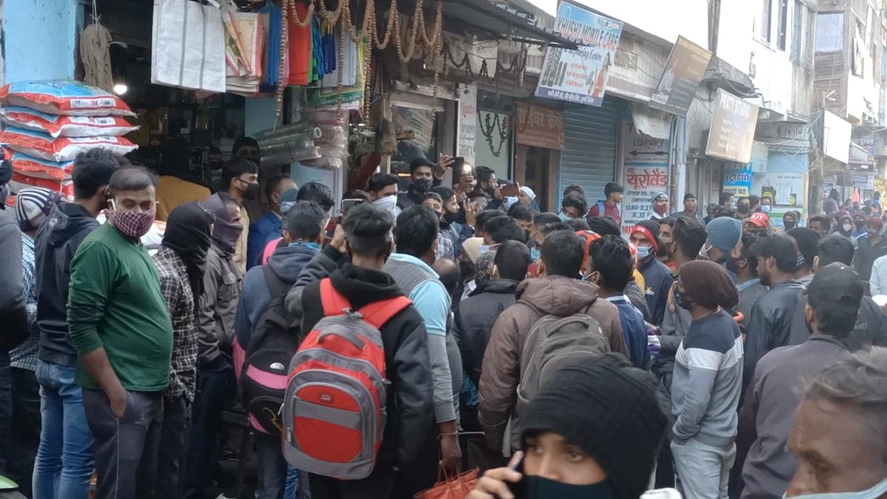 झारखंड में जारी है मिनी लॉकडाउन, पर कोडरमा में खुले हैं कई कोचिंग संस्थान, बंद कराने गयी टीम का हुआ विरोध