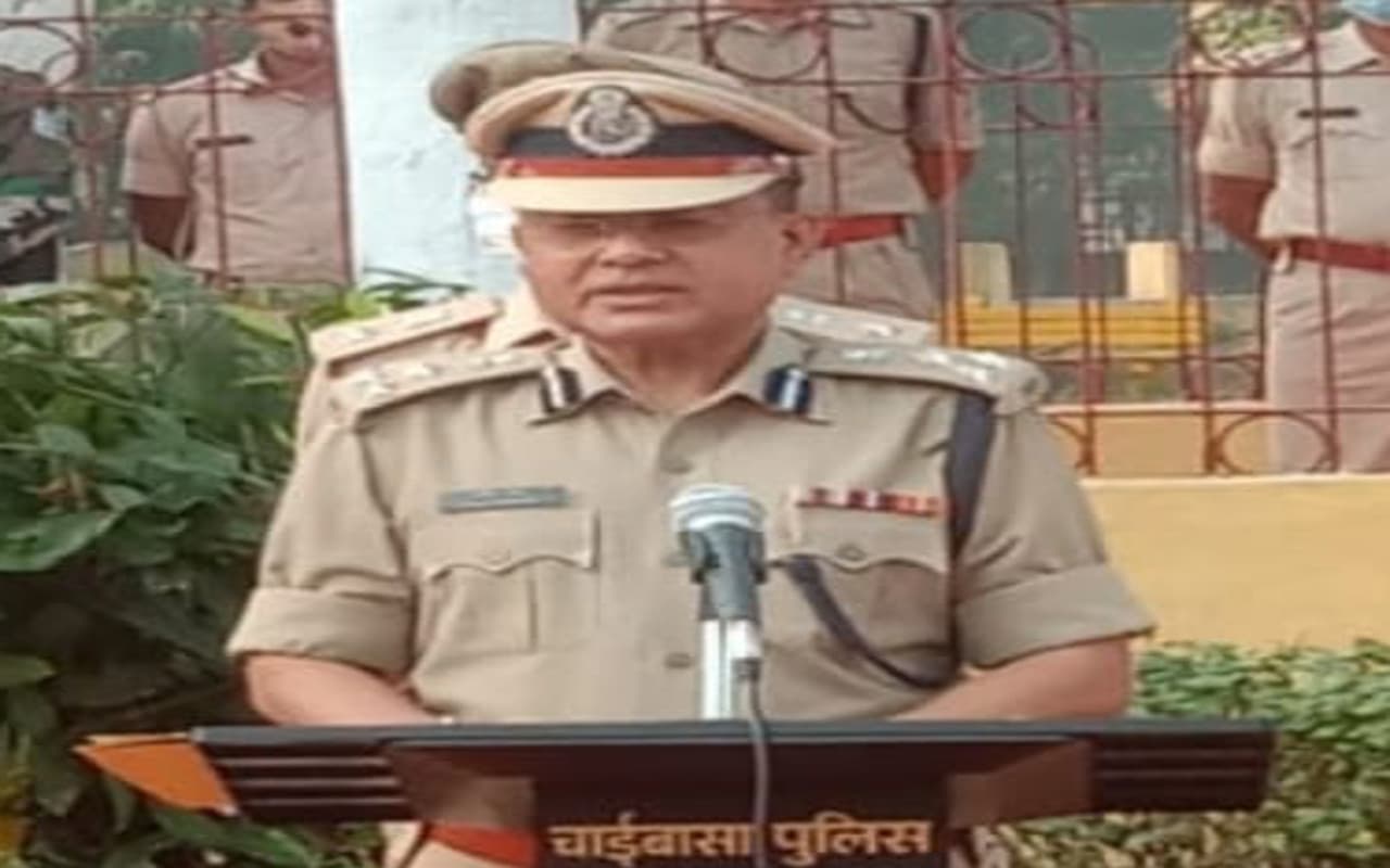 1932 के खतियान पर कोल्हान के पूर्व DIG राजीव रंजन बोले- सरकार के फैसले से मूलवासियाें काे नहीं हाेगा लाभ