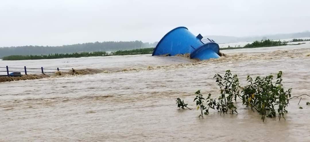 झारखंड के बोकारो में कोनार डैम से पानी छोड़ने से इंटक वेल धंसा, विधायक ने किया जांच का आग्रह
