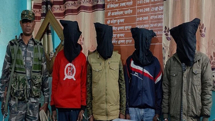 Jharkhand News: आपराधिक वारदात को अंजाम देने से पहले ही गिरफ्त में आये अमन साहु गिरोह के 4 गुर्गों को जेल