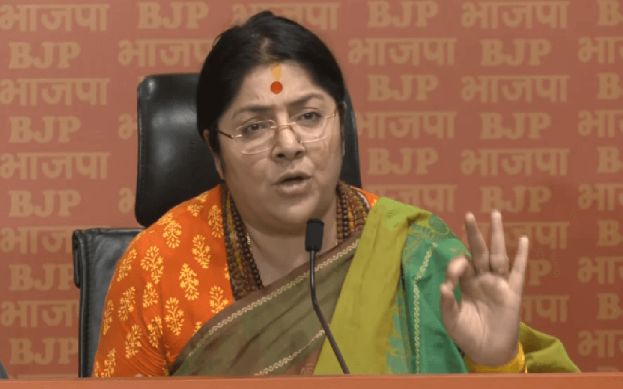 Bengal Violence: सीएम ममता बनर्जी पर लॉकेट चटर्जी ने साधा निशाना, रामनवमी पर हिंसा को लेकर कही ये बात Bengal Violence: सीएम ममता बनर्जी पर लॉकेट चटर्जी ने साधा निशाना, रामनवमी पर हिंसा को लेकर कही ये बात