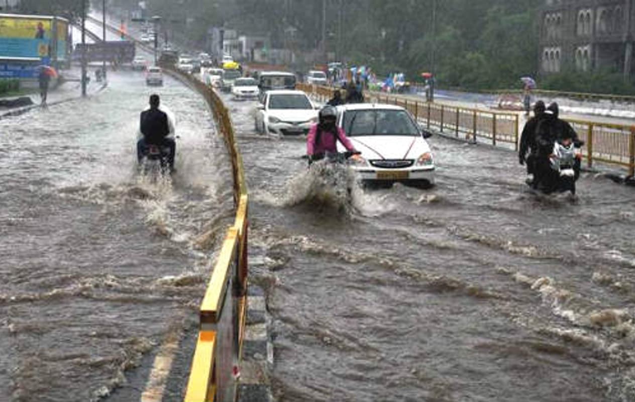 मध्य प्रदेश के इंदौर, रीवा एवं उज्जैन संभागों में भारी बारिश की चेतावनी