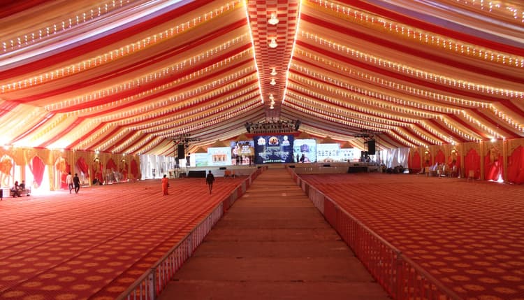 महापारणा महोत्सव : सज-धज कर तैयार मधुबन, देश-विदेश से पहुंचे श्रद्धालु, सुरक्षा में 13 दंडाधिकारी नियुक्त