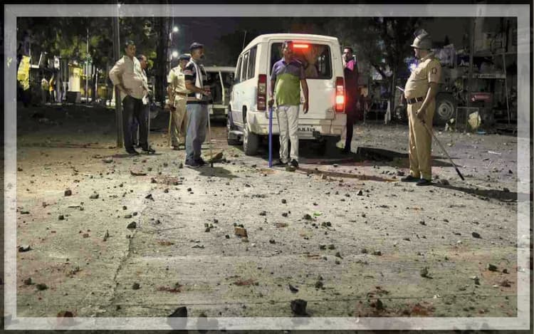 Maharashtra: सांप्रदायिक झड़प में 5 घायल और 32 को जेल, इंटरनेट सेवाएं भी ठप