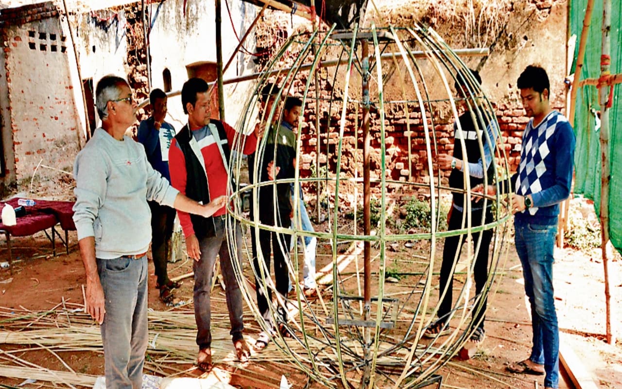 Mahashivratri 2023: देवघर में शिव बारात की तैयारी जोरों पर, झांकियों का ढांचा बनकर तैयार