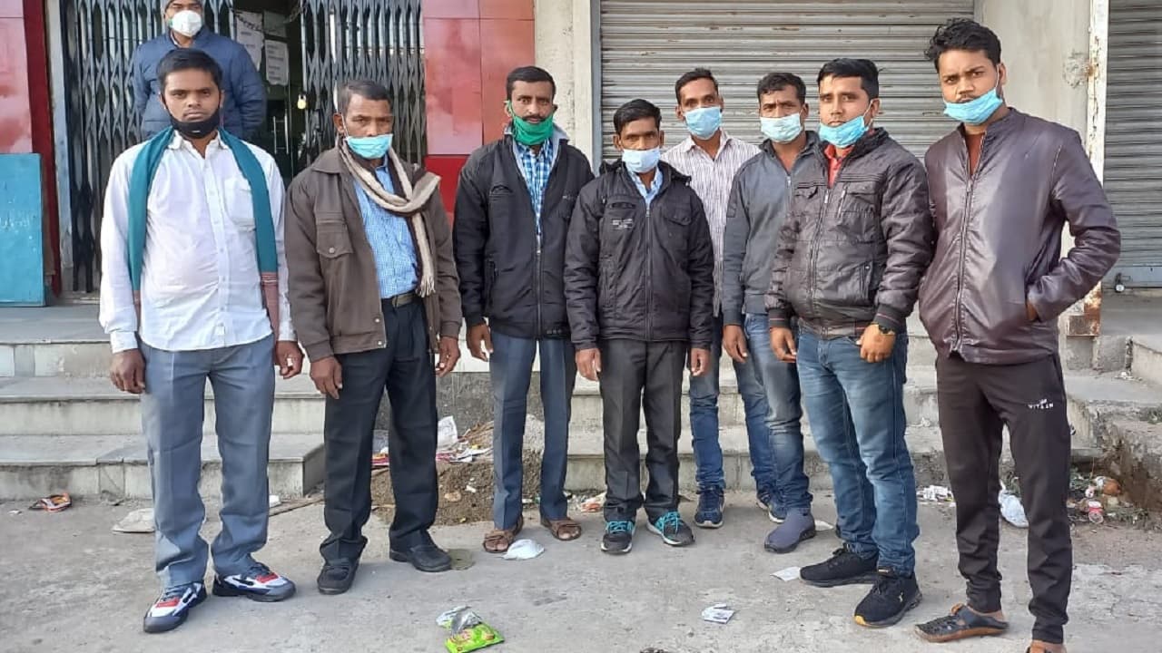 अफ्रीकी देश माली में फंसे झारखंड के मजदूरों की हो रही वतन वापसी, फ्लाइट से कब पहुंच रहे हैं रांची अफ्रीकी देश माली में फंसे झारखंड के मजदूरों की हो रही वतन वापसी, फ्लाइट से कब पहुंच रहे हैं रांची