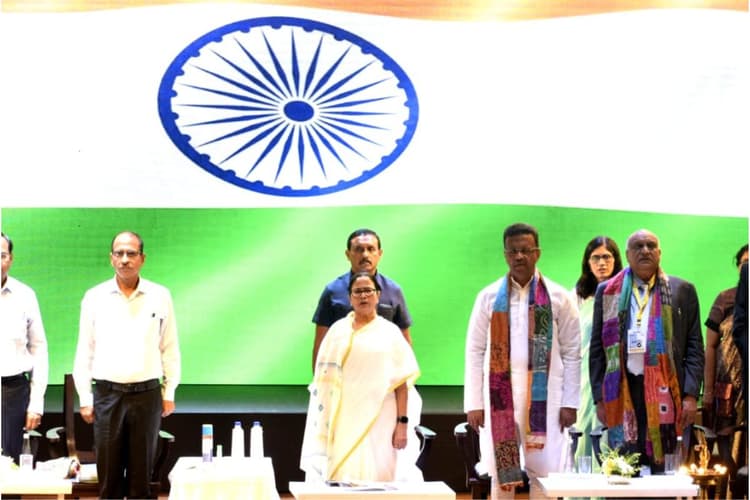 व्यवसाय में बंगाल पूरी दुनिया के लिये बनेगा आकर्षण का केन्द्र : ममता बनर्जी