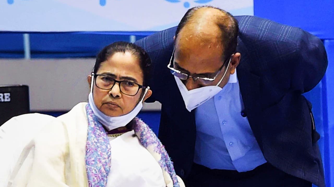 ममता बनर्जी का बड़ा ऐलान: पश्चिम बंगाल के 7 सीमावर्ती जिलों में बनेंगे सरकारी ट्रक टर्मिनल