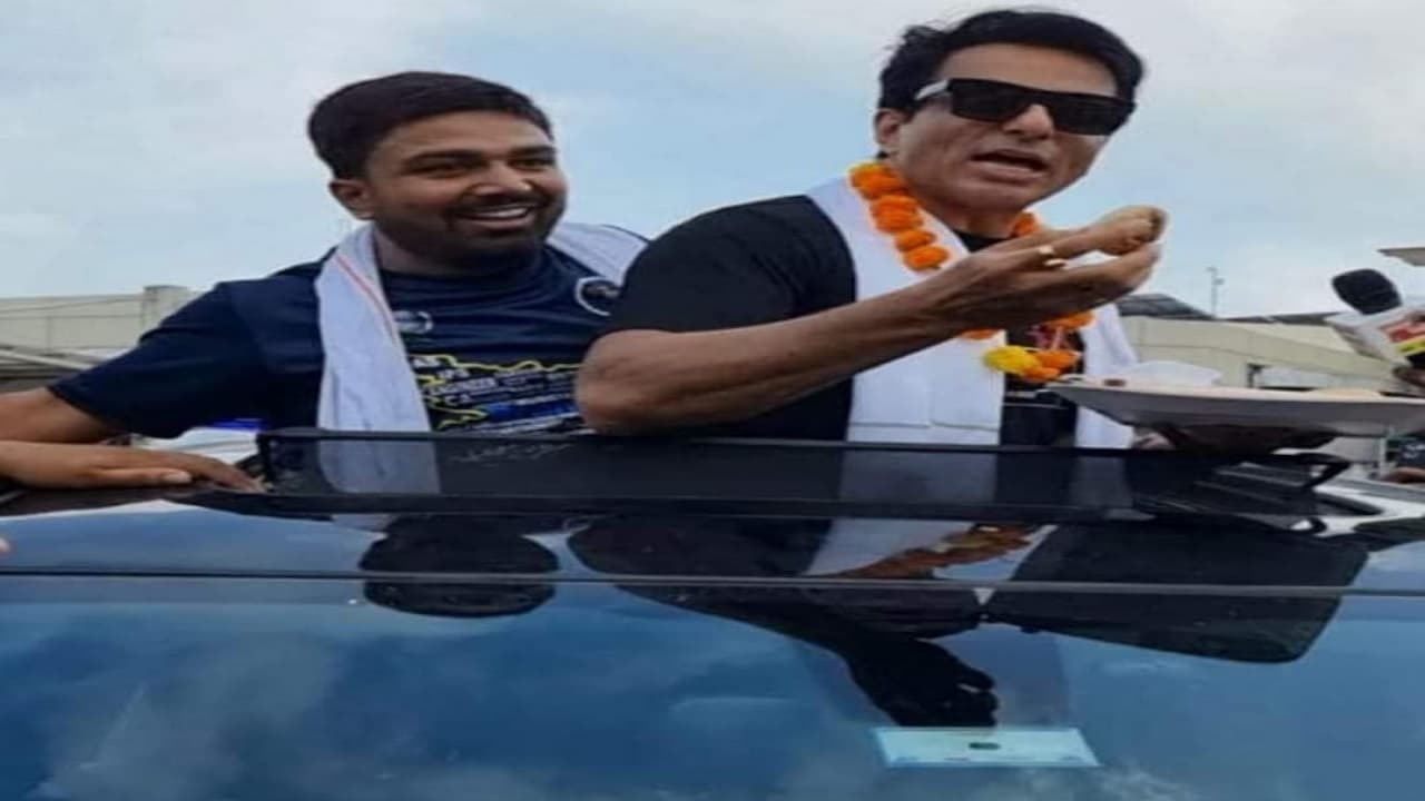 मनीष कश्यप के सपोर्ट वाले सोनू सूद के ट्वीट पर भड़के IPS सुशील कुमार, बोले- व्याकुल नहीं होना है