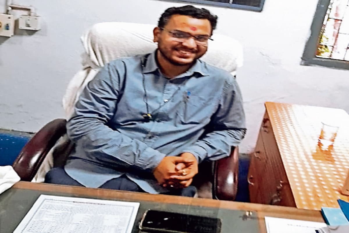 मिलिए झारखंड के इन युवाओं से जिन्होंने UPSC की परीक्षा में लहाराया परचम, ऐसी रहा सफर