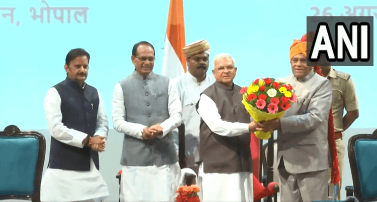 MP Cabinet Expansion:शिवराज सरकार का कैबिनेट विस्तार, तीन मंत्रियों ने ली शपथ, क्षेत्रिय समीकरण साधने की कोशिश