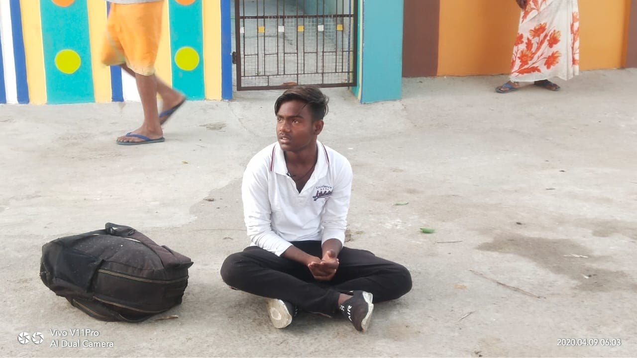 झारखंड में लॉकडाउन के दौरान प्रतिबंधित मांस का कारोबार, युवक पकड़ाया, बेचने जा रहा युवक पकड़ाया, दो अन्य फरार झारखंड में लॉकडाउन के दौरान प्रतिबंधित मांस का कारोबार, युवक पकड़ाया, बेचने जा रहा युवक पकड़ाया, दो अन्य फरार