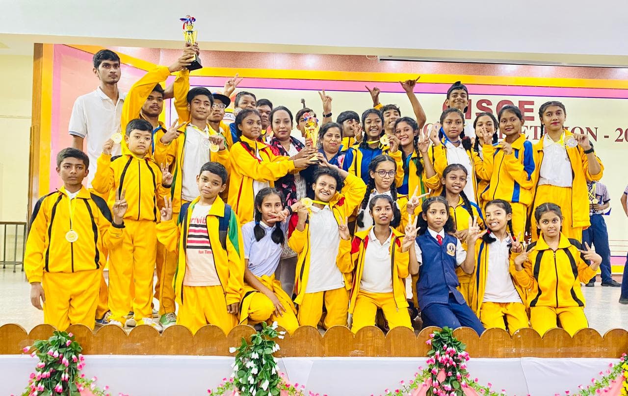 CISCE जोनल योग प्रतियोगिता में बालक एवं बालिका दोनों वर्ग में मेटास एडवेंटिस्ट स्कूल बना चैंपियन